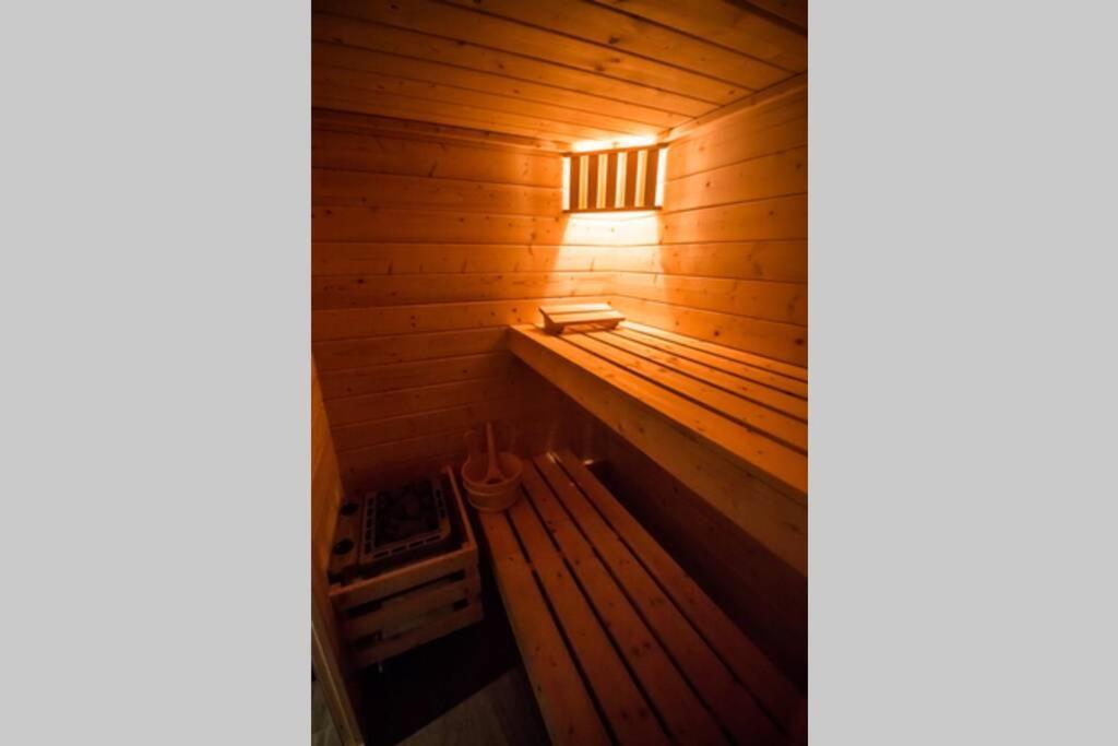 Les Spas Insolites - Le Spa Du Moulin Saint-Junien Exterior foto